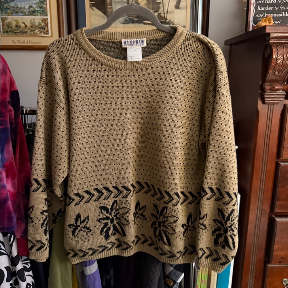 Wyndham Collection Knit Pullover Sweater | Tan & Black Pattern | Size M